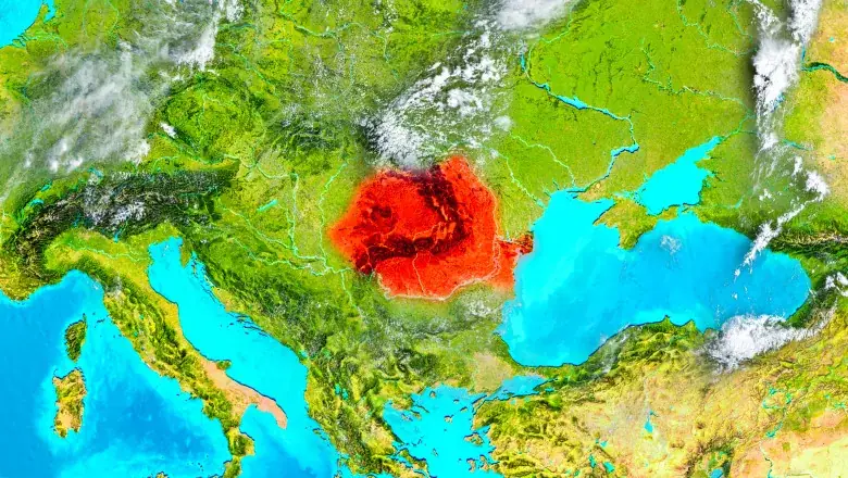 Harta din satelit a Europei de Est, cu România evidențiată în roșu